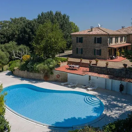 Nina Villa Pésaro