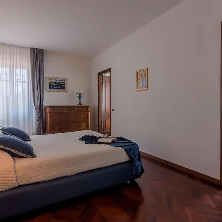 Villa Nina Pésaro